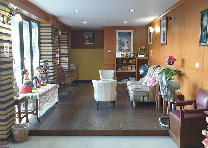 Little Guest House Hotel