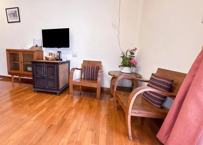 Guest house: Rustic River Boutique