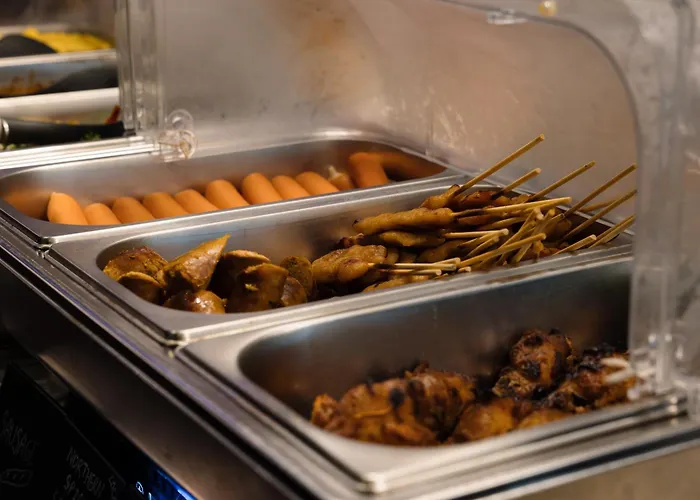 Airport Hotel: Por Thapae Gate