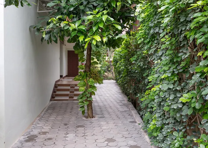 Riverside House Hotel