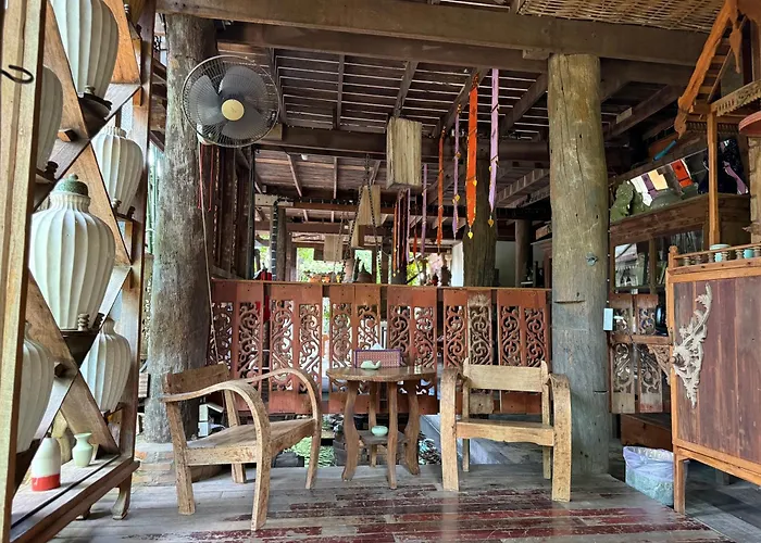Baanbooloo Village