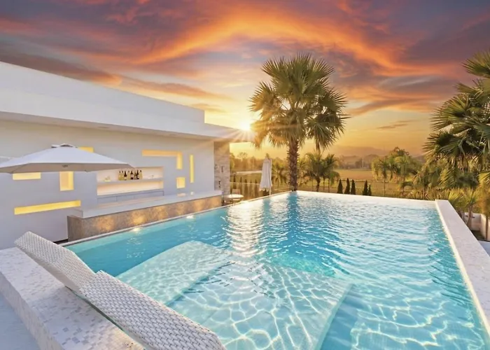 Palm Villa - Award Winning Modern Luxury & Exclusive Villa