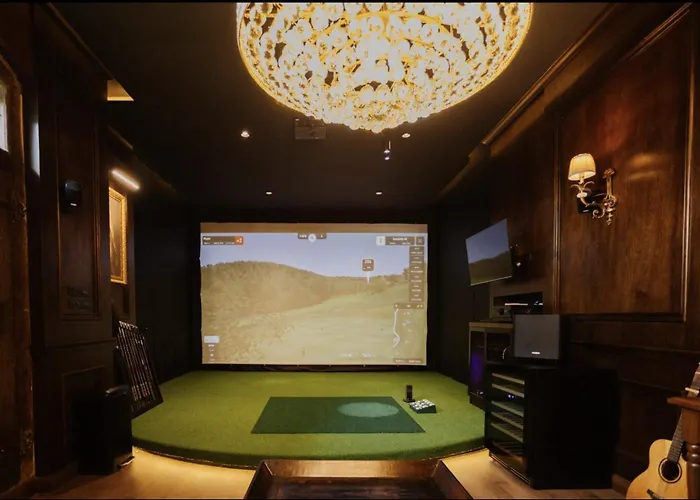 Palm Villa - Award Winning Modern Luxury & Exclusive Villa